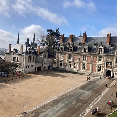 Un Sejour Royal Au Calme Lägenhet Blois Exteriör bild