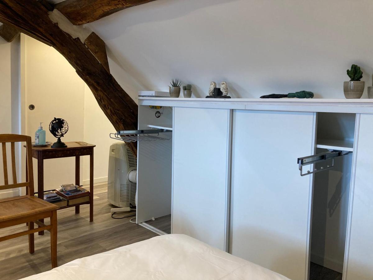 Un Sejour Royal Au Calme Lägenhet Blois Exteriör bild